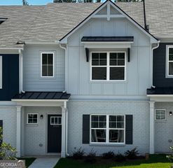 1905 Victoria Way 114, Conyers, GA 30013