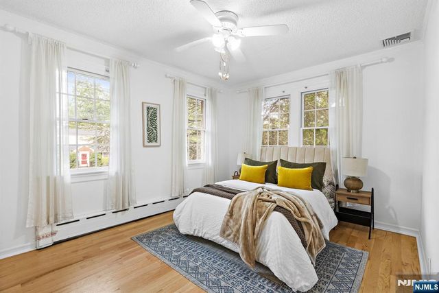 830 Summit Avenue, River Edge, NJ 07661