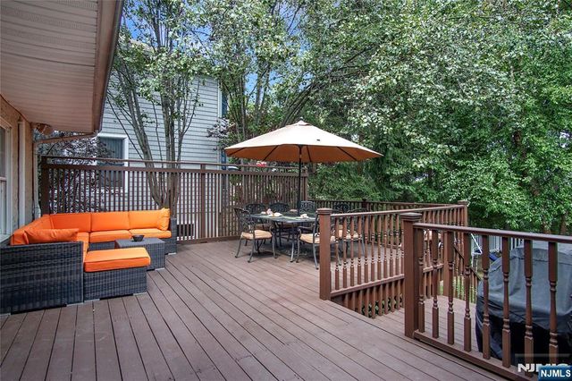 830 Summit Avenue, River Edge, NJ 07661