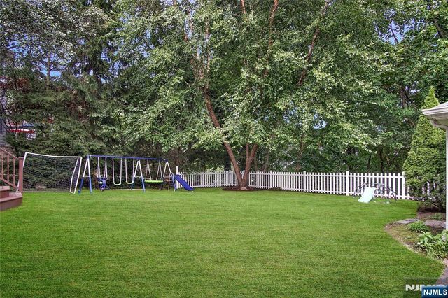 830 Summit Avenue, River Edge, NJ 07661
