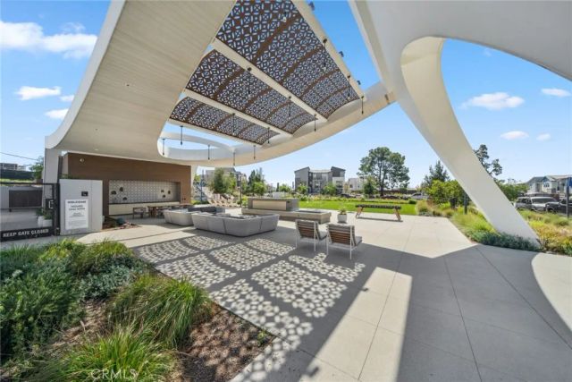 264 Merit, Irvine, CA 92618