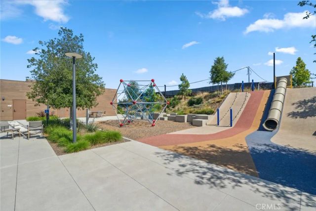 264 Merit, Irvine, CA 92618