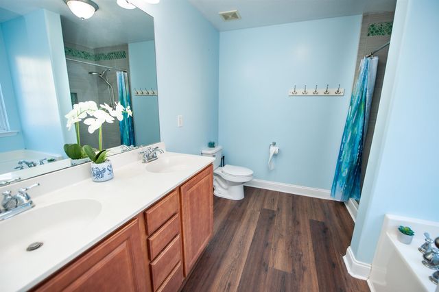 436 W Rustling Leaves Lane, Roebuck, SC 29376