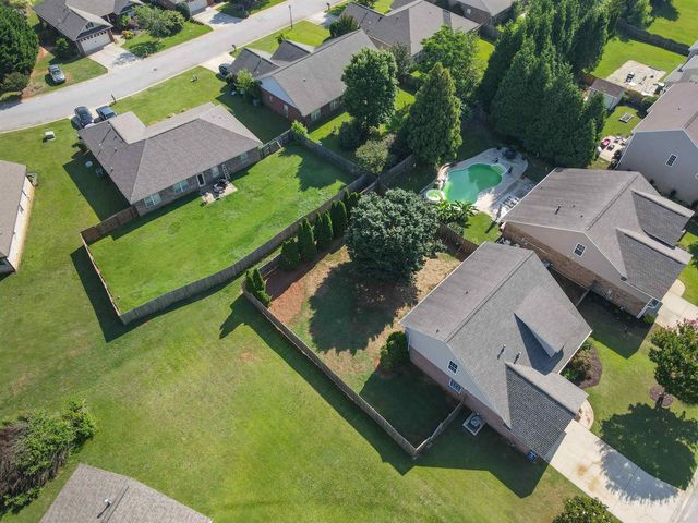 436 W Rustling Leaves Lane, Roebuck, SC 29376