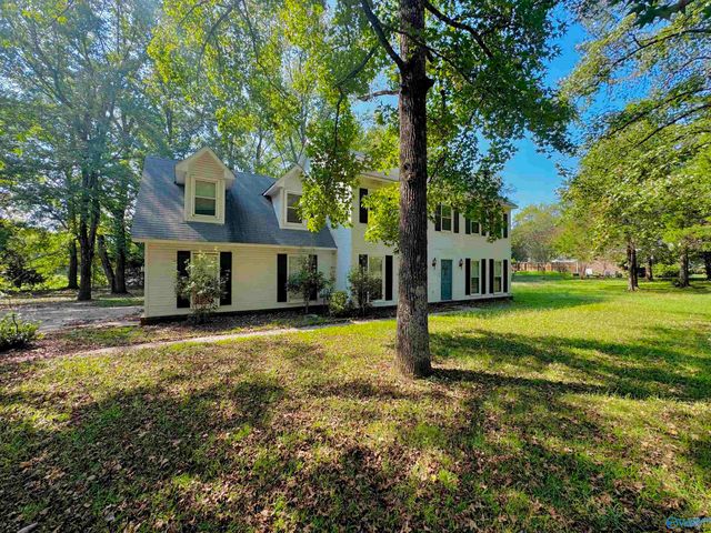 104 Tanglewood Drive, Moulton, AL 35650