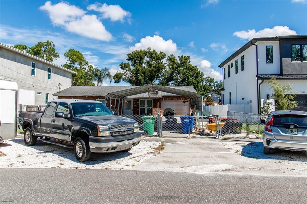 2725 W TYSON AVENUE, Tampa, FL 33611