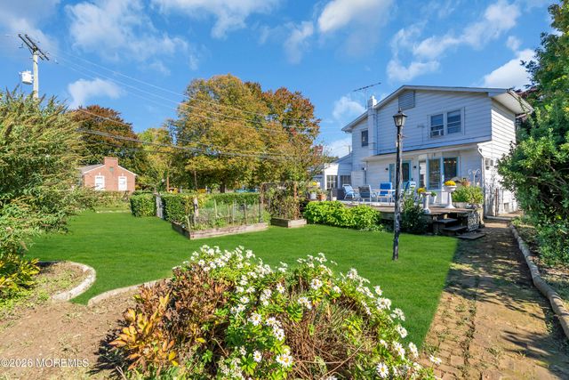 61 Broadway Road, Freehold, NJ 07728