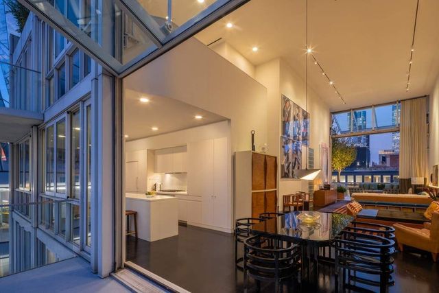 524 W 19th St Ph, New York City, NY 10011