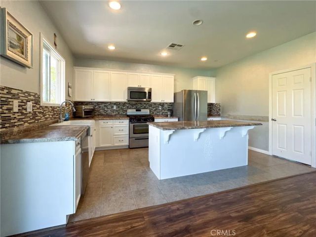 37184 Running Springs, Murrieta, CA 92563