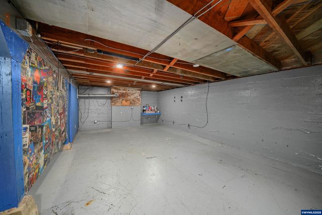 1859 State St, Salem, OR 97301