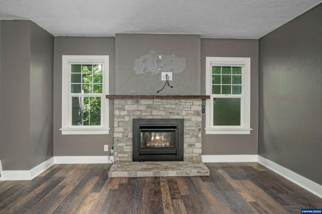 1859 State St, Salem, OR 97301