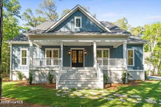 673 Carolina Bay Court, Southport, NC 28461