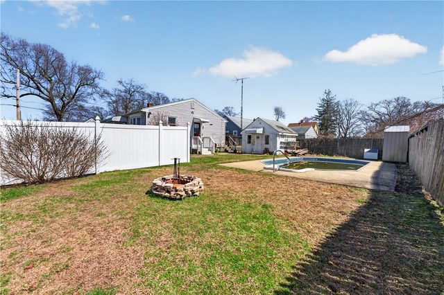 88 Bly Street, Warwick, RI 02888