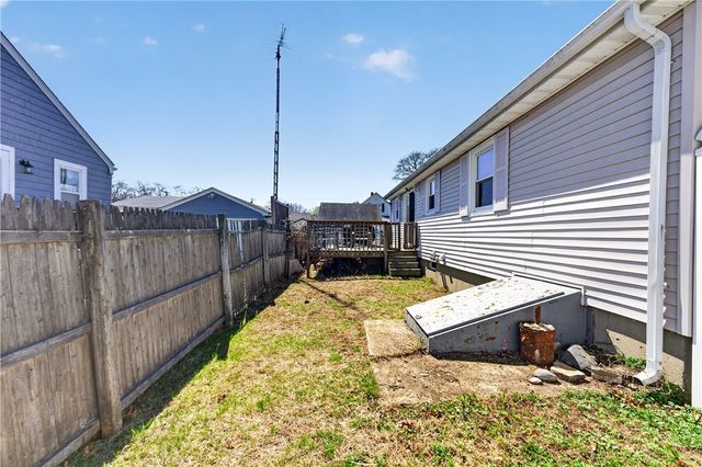 88 Bly Street, Warwick, RI 02888
