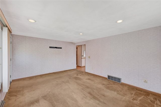 88 Bly Street, Warwick, RI 02888