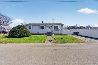 88 Bly Street, Warwick, RI 02888