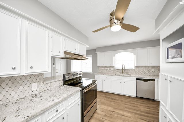 619 Shenandoah Drive, Shenandoah, TX 77381