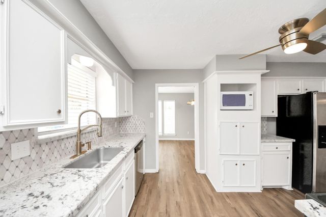 619 Shenandoah Drive, Shenandoah, TX 77381