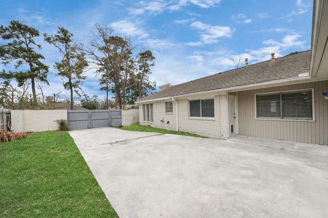 619 Shenandoah Drive, Shenandoah, TX 77381