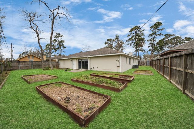 619 Shenandoah Drive, Shenandoah, TX 77381