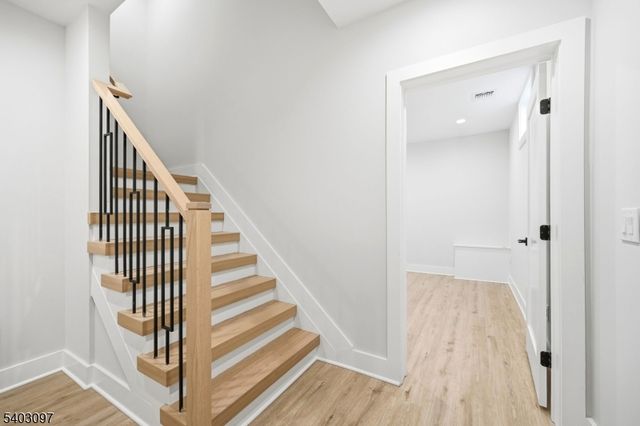 11 Rale Ter, Livingston Twp., NJ 07039