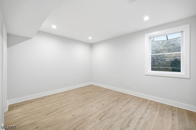 11 Rale Ter, Livingston Twp., NJ 07039