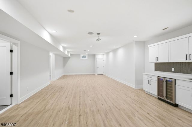 11 Rale Ter, Livingston Twp., NJ 07039