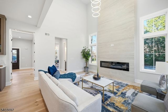 11 Rale Ter, Livingston Twp., NJ 07039