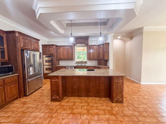 1005 Lewis Drive, Kemah, TX 77565
