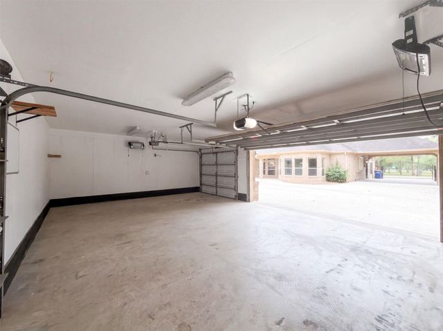 1005 Lewis Drive, Kemah, TX 77565