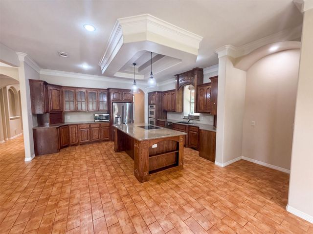 1005 Lewis Drive, Kemah, TX 77565