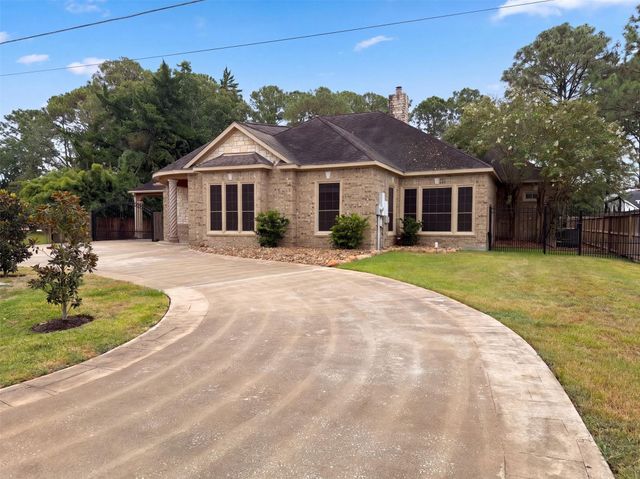 1005 Lewis Drive, Kemah, TX 77565