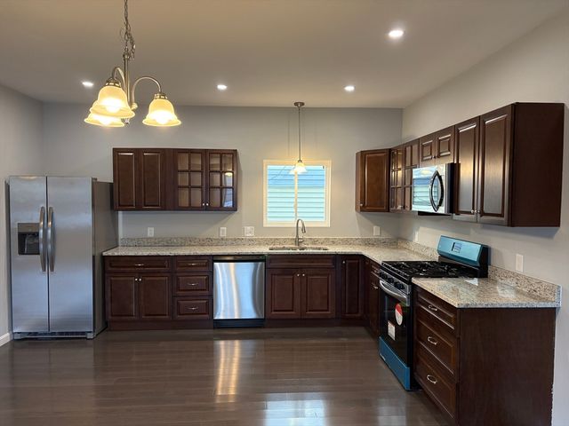 184 Avenue C -M2, Woonsocket, RI 02895