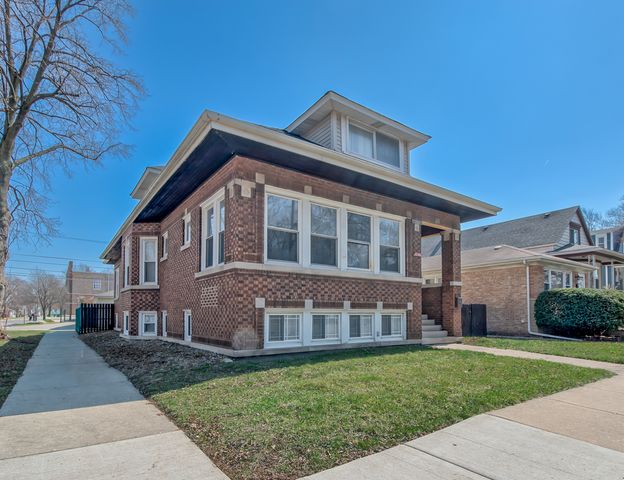 1301 Oak Park Avenue, Berwyn, IL 60402
