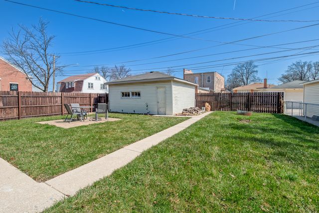1301 Oak Park Avenue, Berwyn, IL 60402