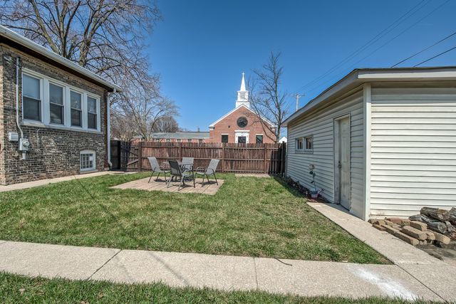 1301 Oak Park Avenue, Berwyn, IL 60402