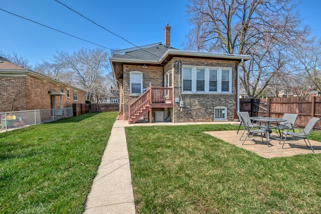 1301 Oak Park Avenue, Berwyn, IL 60402
