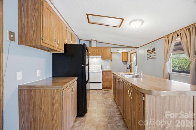 146 Mcintyre Road, Cherryville, NC 28021