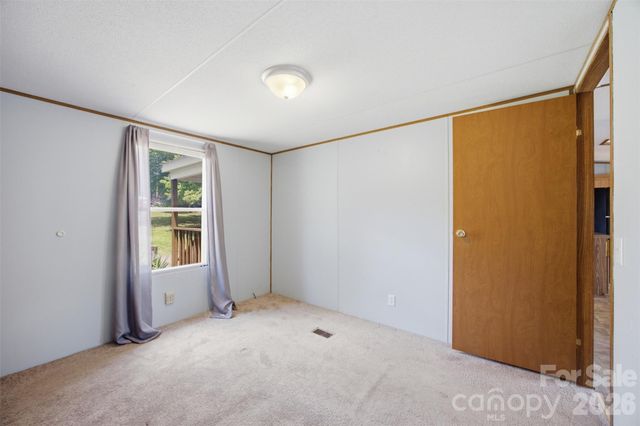 146 Mcintyre Road, Cherryville, NC 28021