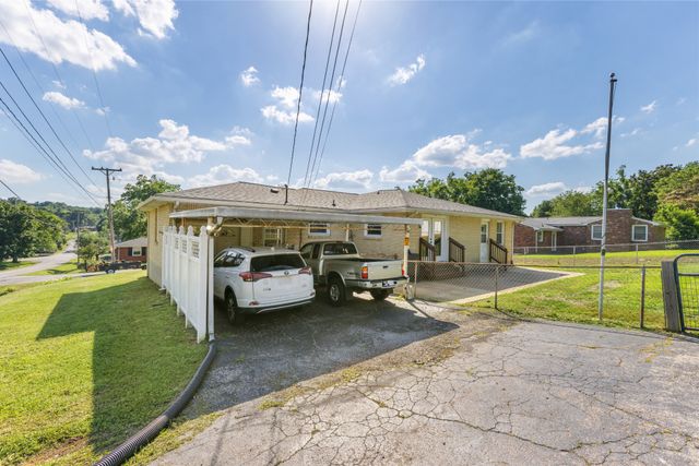 227 Bonnaridge Dr, Hermitage, TN 37076