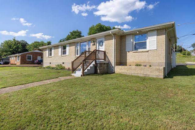 227 Bonnaridge Dr, Hermitage, TN 37076