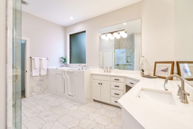 4513 Briar Hollow Drive, Plano, TX 75093