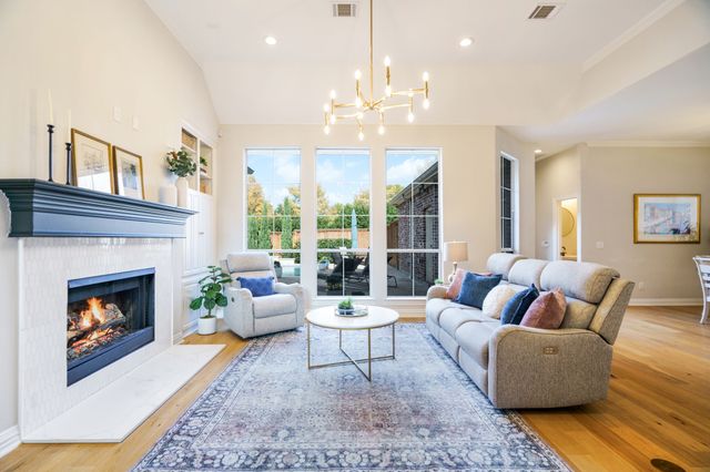 4513 Briar Hollow Drive, Plano, TX 75093