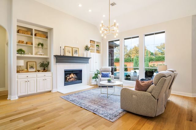 4513 Briar Hollow Drive, Plano, TX 75093