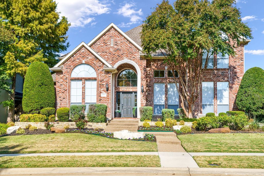 4513 Briar Hollow Drive, Plano, TX 75093
