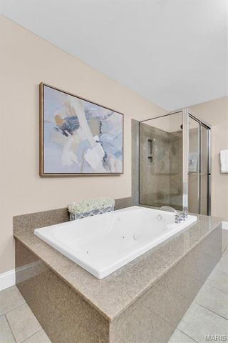 540 N And South Road 105, St Louis, MO 63130