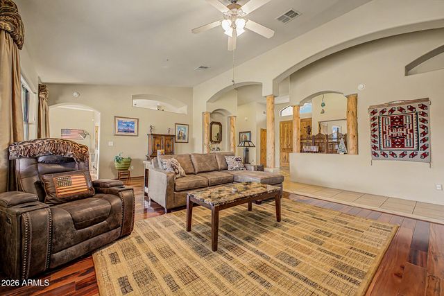 13849 E HAWKNEST Road, Scottsdale, AZ 85262