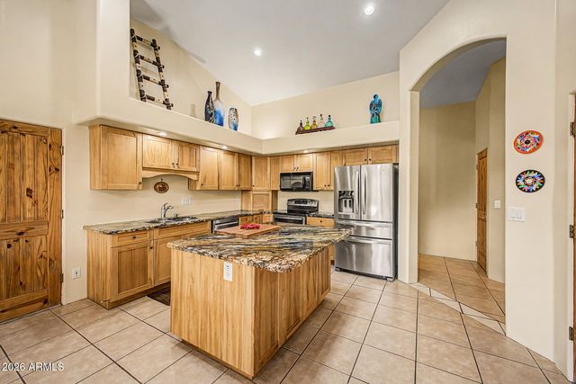 13849 E HAWKNEST Road, Scottsdale, AZ 85262