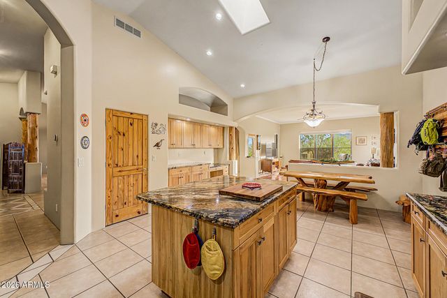 13849 E HAWKNEST Road, Scottsdale, AZ 85262