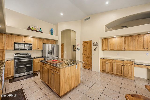 13849 E HAWKNEST Road, Scottsdale, AZ 85262